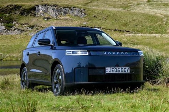 Are electric cars any good in the snow?