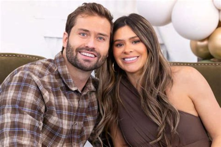 Are husbands more attracted to pregnant wives?