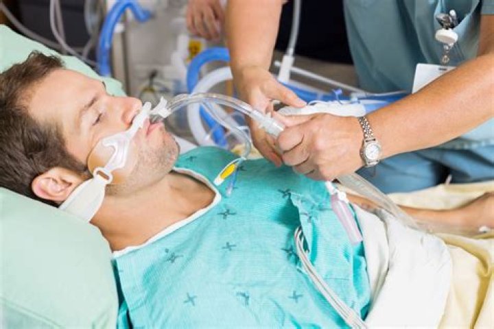 Can someone survive after being on a ventilator?