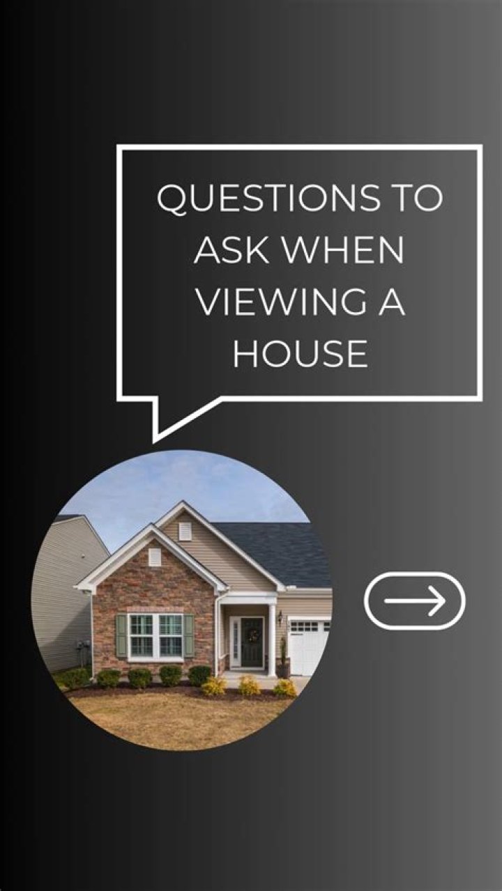 Can you take pictures when viewing a house?