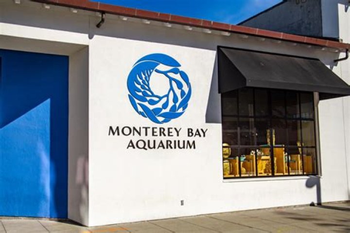 Can you take water into the Monterey Bay Aquarium?