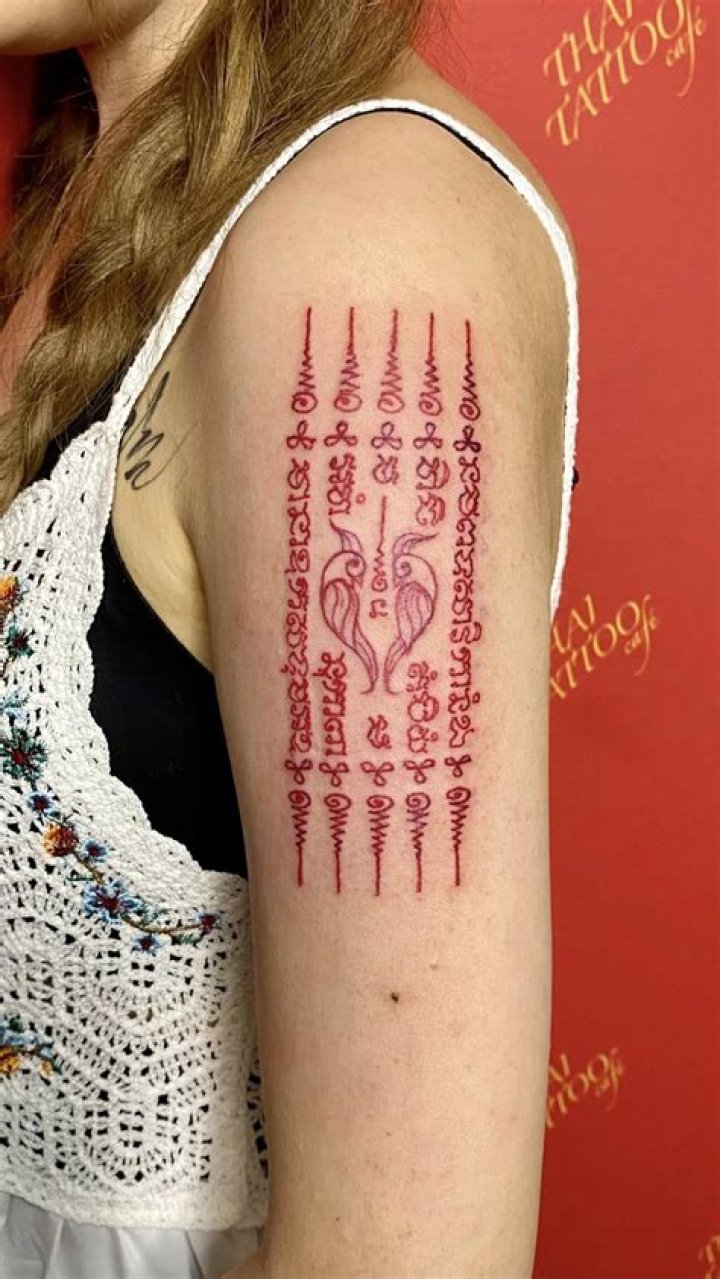 Does it matter if you roll or cut in first?