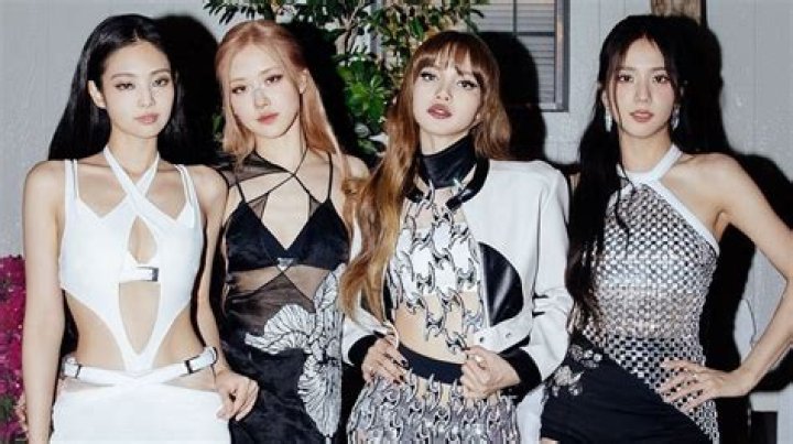 How did Rose join BLACKPINK?