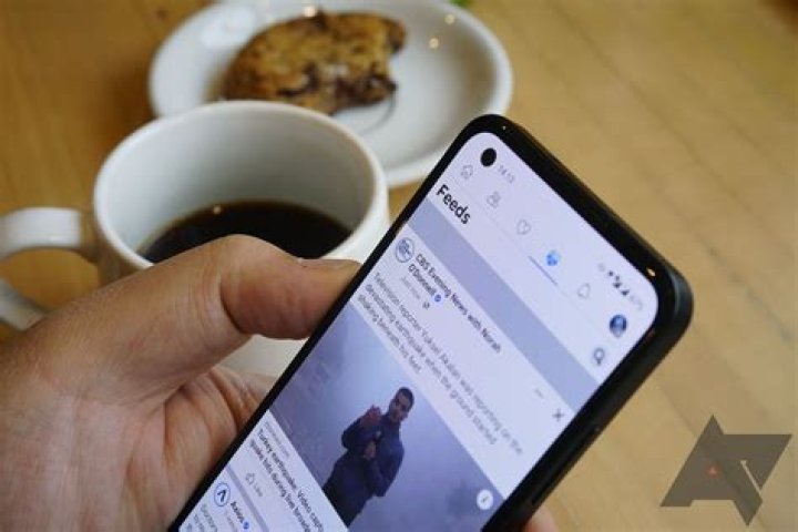 How do I stop someone from Screenshotting my Facebook?