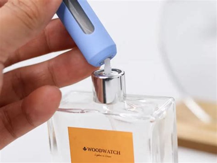 How do you get perfume out of a bottle?