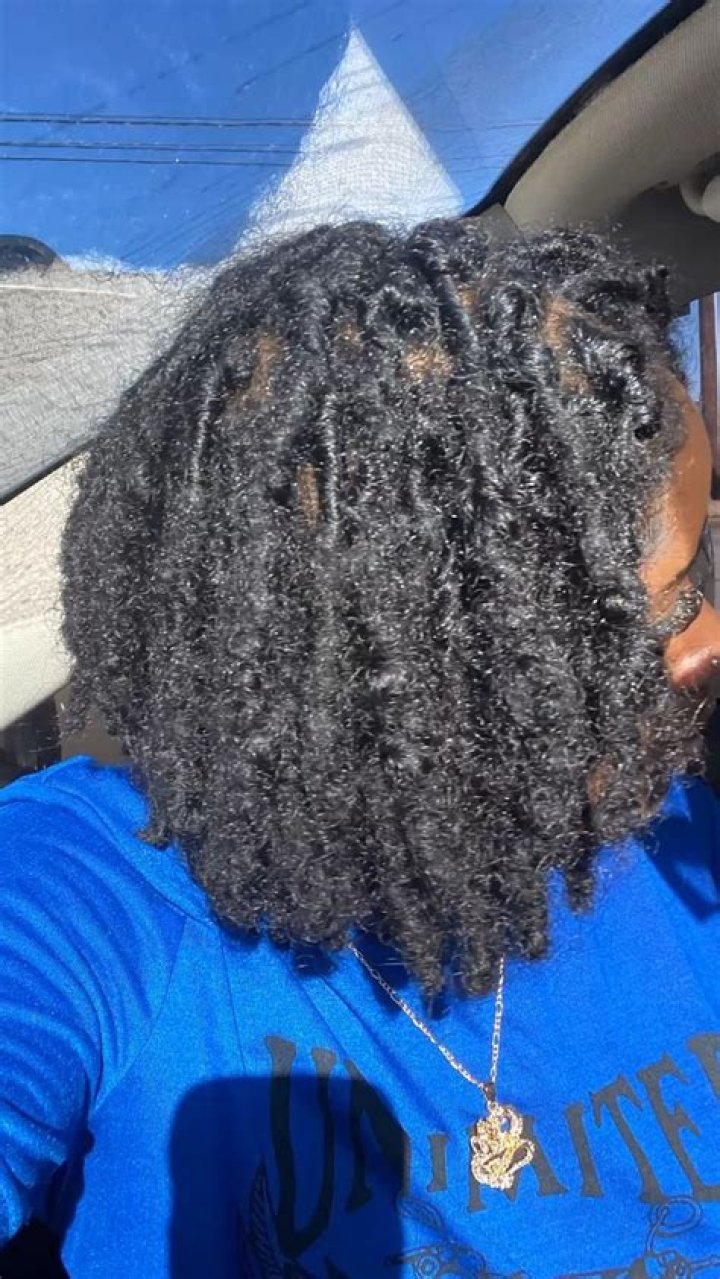 How long is the budding stage for locs?