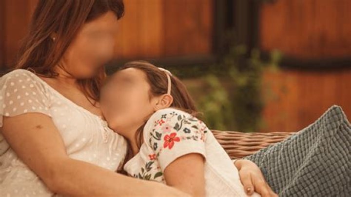 How old is the oldest child to breastfeed?