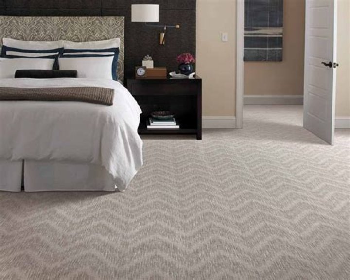 Is it good to have carpet in bedroom?