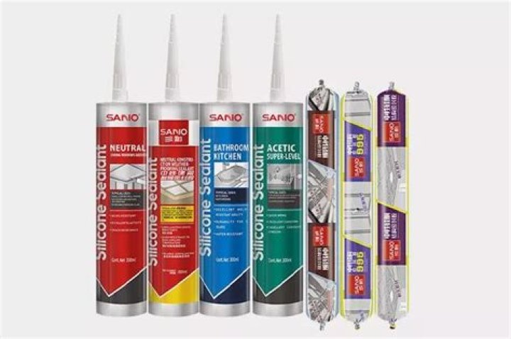 Is silicone sealant the same as caulk?