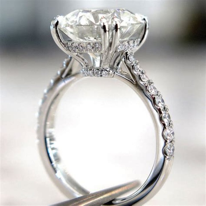 Is sterling silver good for an engagement ring?