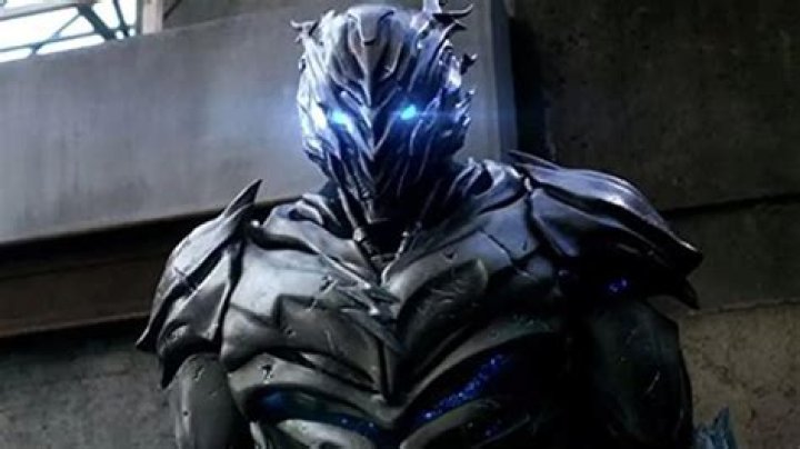 What's Savitar real name?