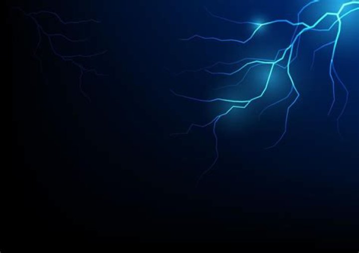 What causes blue lightning?
