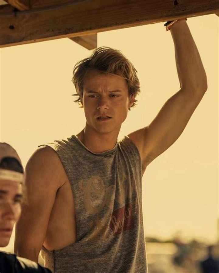 What is JJ's full name in Outer Banks?