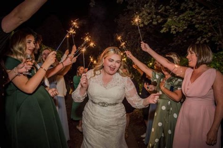 Who dresses the bride on her wedding day?