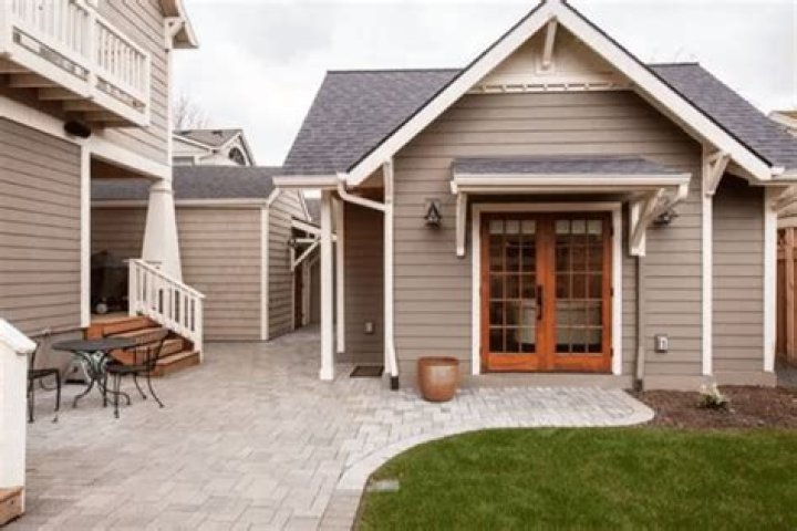 Why am I so detached from my family?