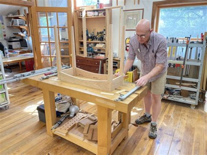 Why is furniture made from oak?